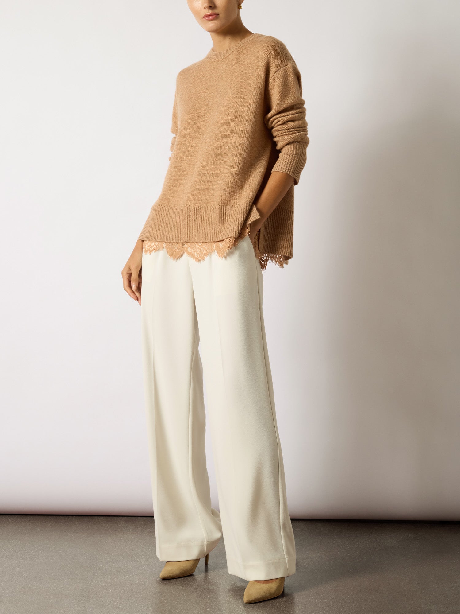 The Marte Lace Looker