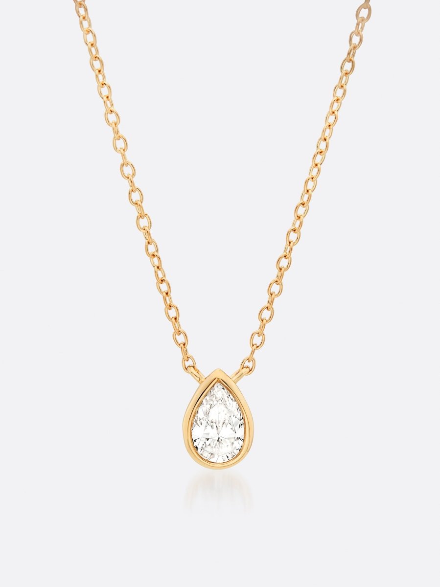 18k Yellow gold Romance Pear Droplet Diamond Necklace front view