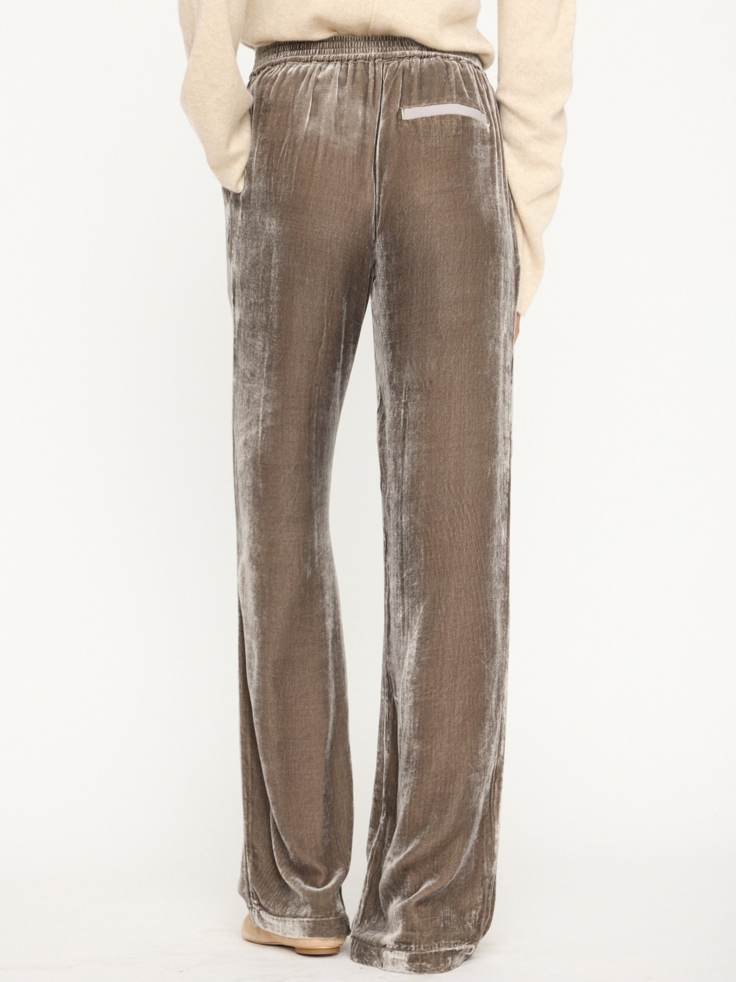 Tama velvet grey pant back view