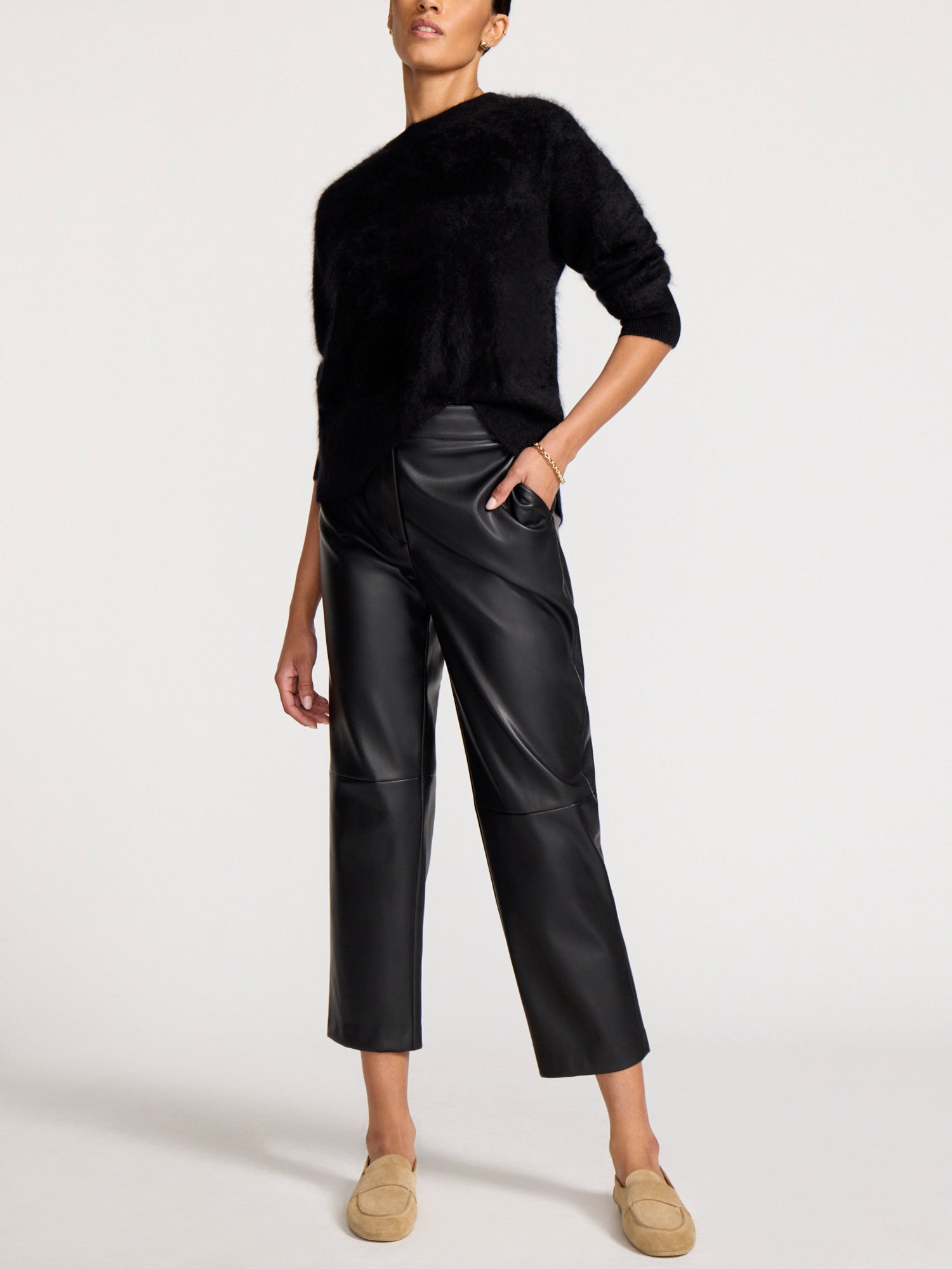 The Brushed Cashmere Bright Crew