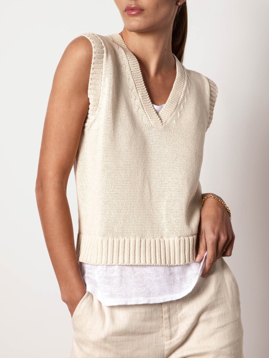 The Hugo Sleeveless Looker